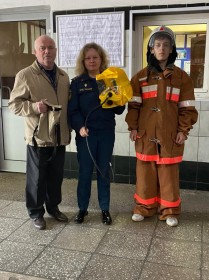 18 мая 2022 года преподаватель Бородакий В.В. организовал экскурсию для студентов 2 курса гр. 89Ю в пожарную часть г.о. Красногорск