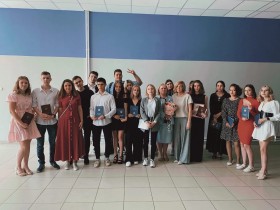 23 июня 2022 года состоялось вручение дипломов выпускникам Каширского и Озерского филиалов. Поздравляем!