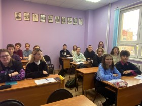 19 сентября 2022 года в техникуме прошло третье внеурочное занятия «Разговоры о важном» на тему «165-летие со дня рождения К.Э. Циолковского»