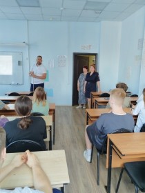 05 июня 2024 года транспортная полиция с представителями РЖД и Администрацией г.о. Красногорск провела беседу со студентами 1-го курса