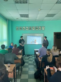 В рамках празднования 80-летия Великой Победы преподавателями Гончаровой Л.П. и Тюриной К.В. были проведены интегрированные уроки